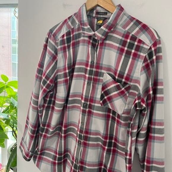 Eddie Bauer Red & Gray Plaid Button Up Flannel Shirt Size XL - Picture 5 of 6